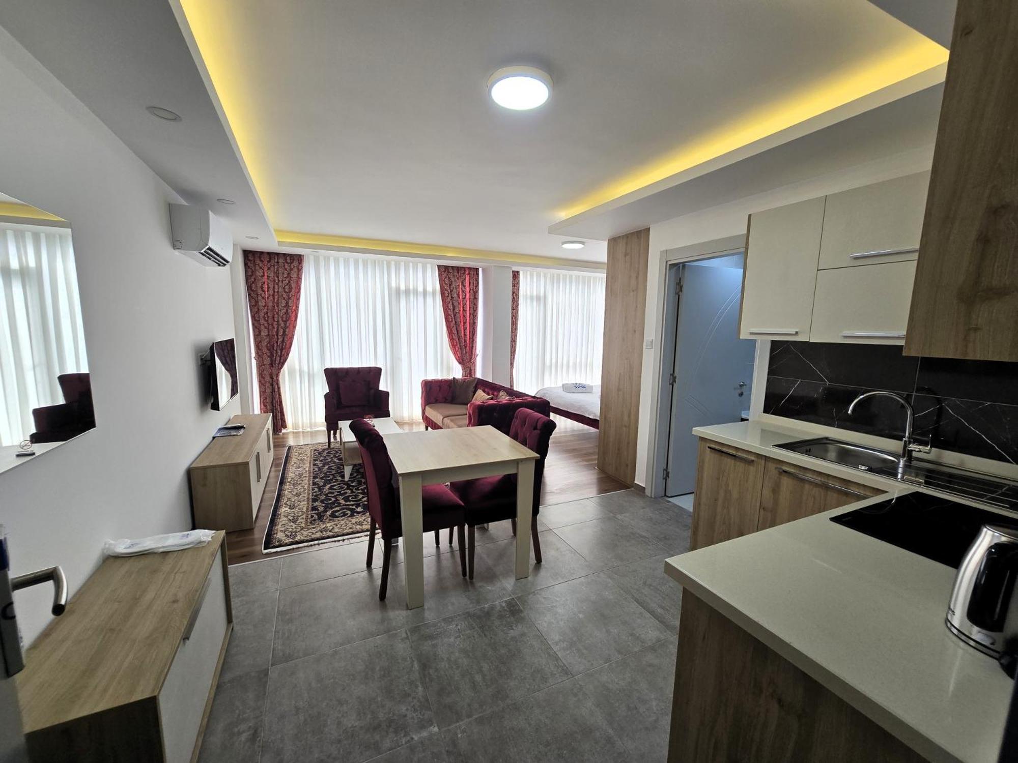 Nurel Shark Residence Кіренія Екстер'єр фото