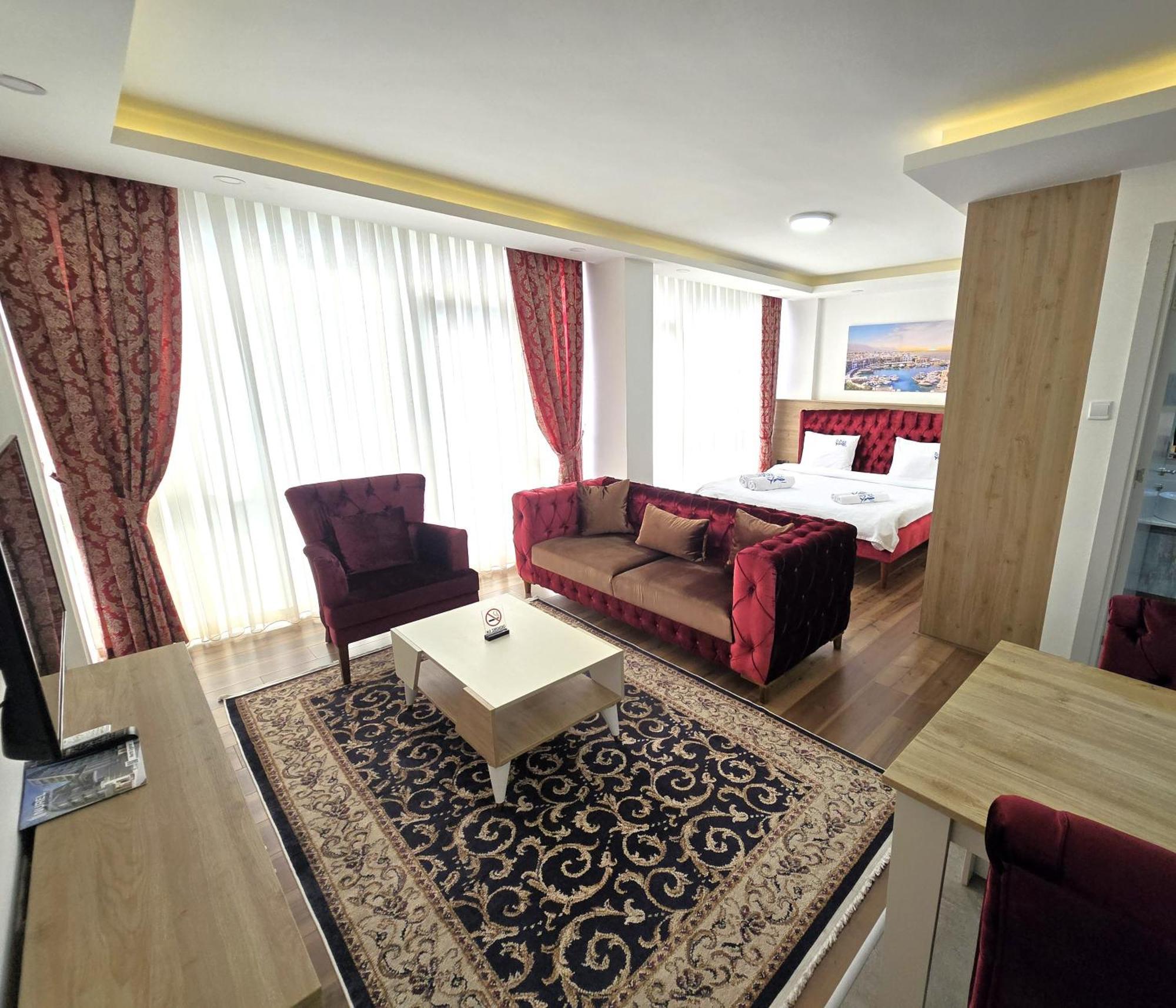Nurel Shark Residence Кіренія Екстер'єр фото