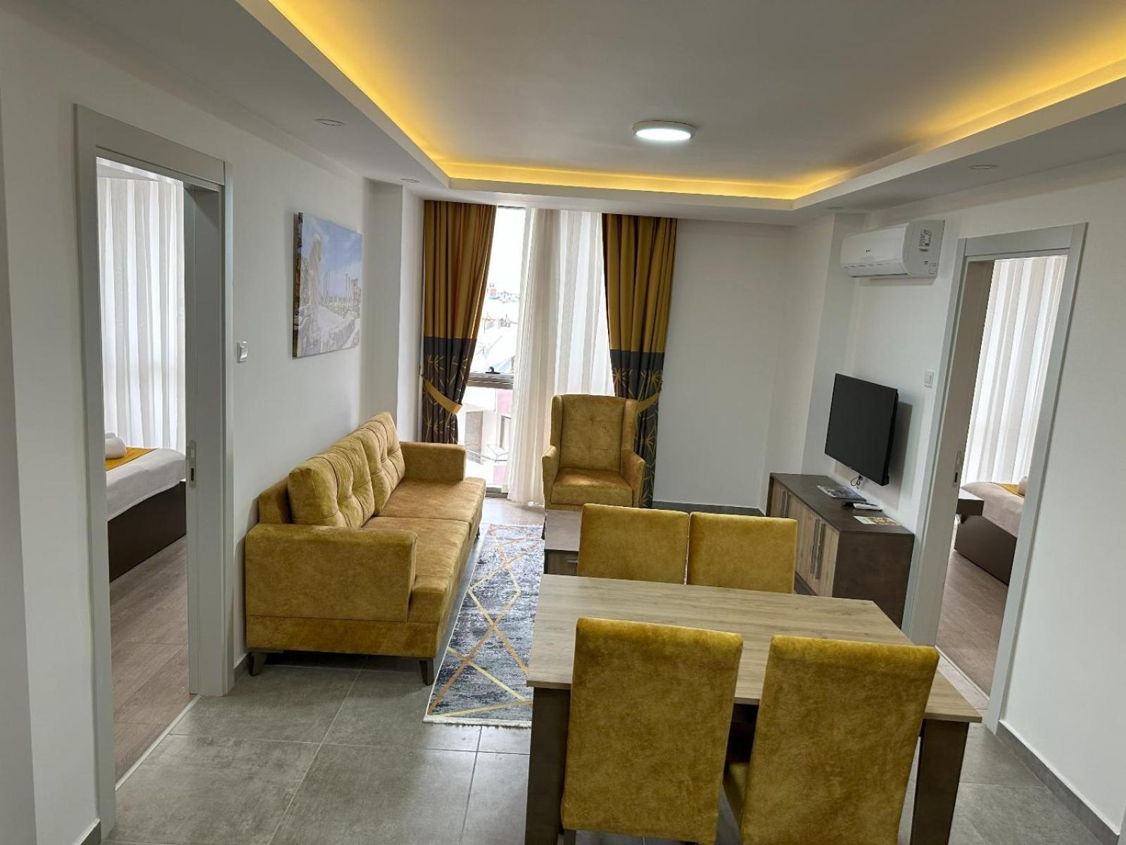 Nurel Shark Residence Кіренія Екстер'єр фото