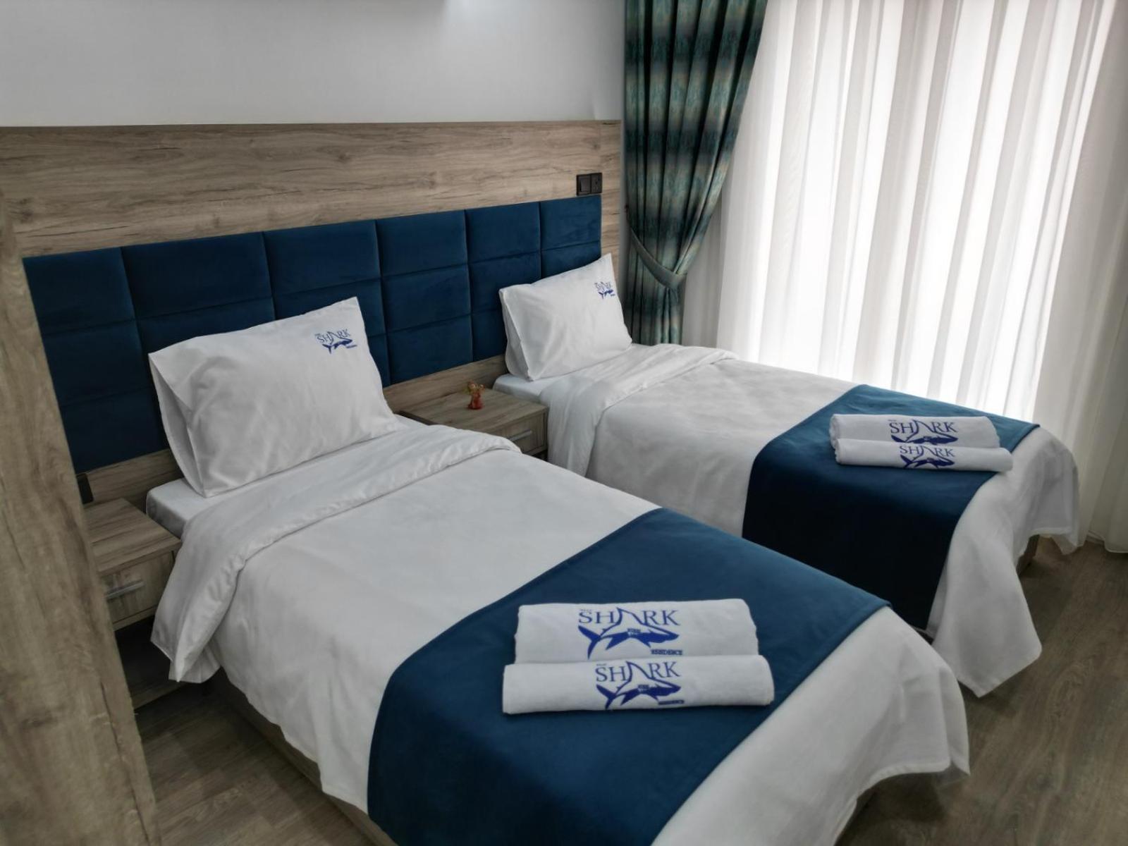 Nurel Shark Residence Кіренія Екстер'єр фото